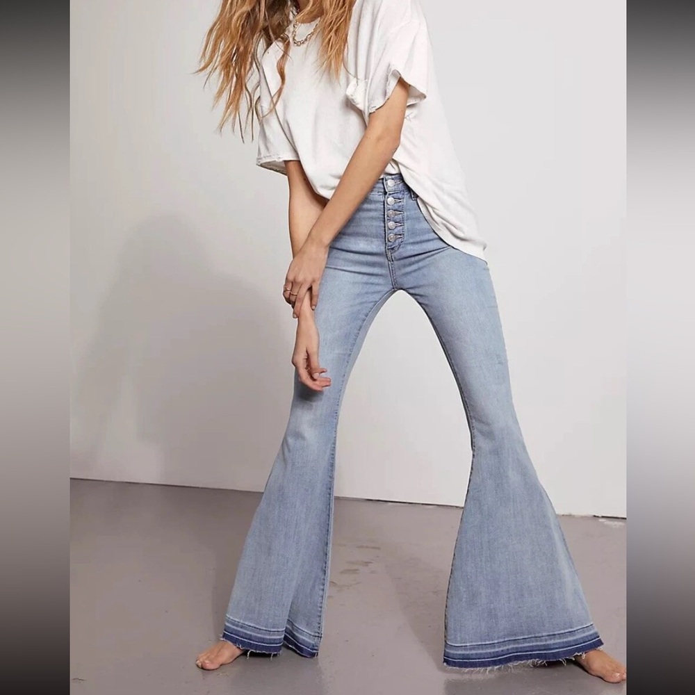Free People We The Free Irreplaceable Denim Blue Jeans Ultra Flare Wide Stretch - Picture 3 of 12